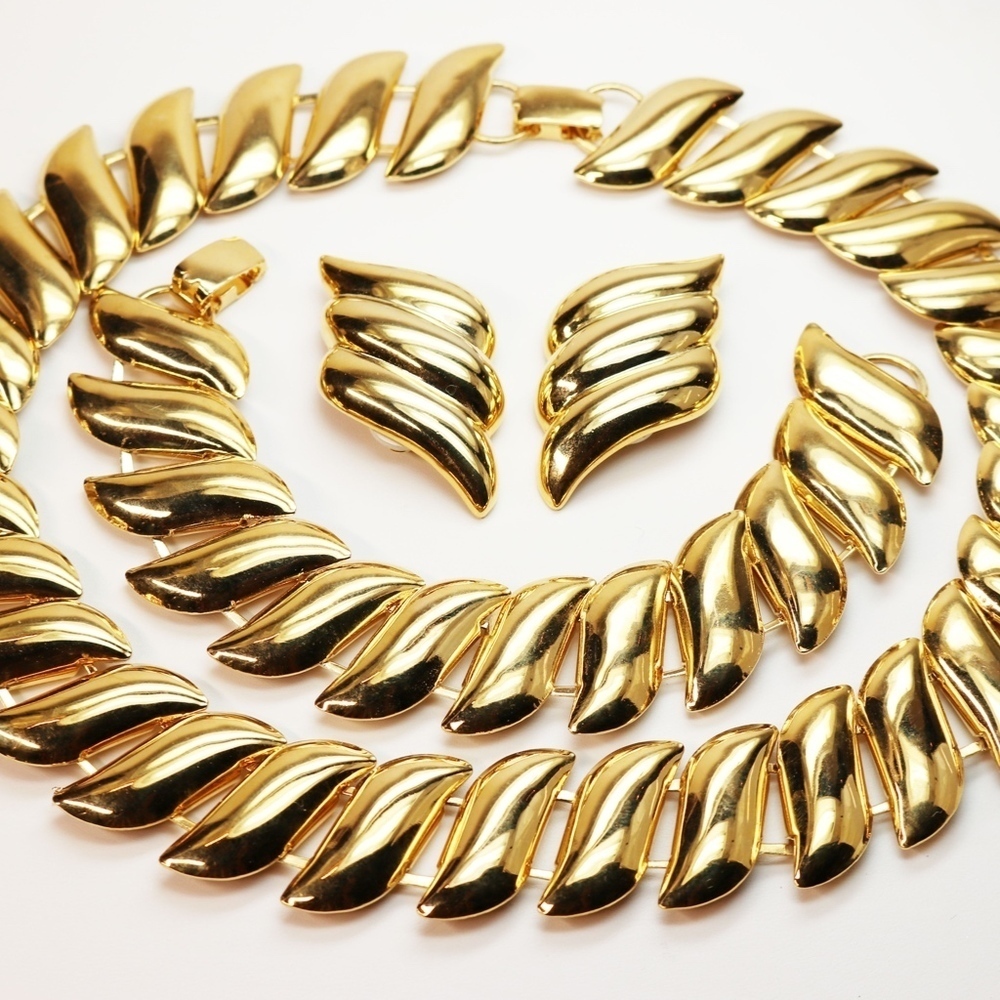 VINTAGE LISNER Demi Parure & ERWIN PEARL Earrings